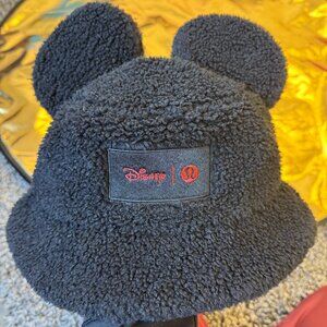 ✨ Disney x Lululemon Textured Fleece Bucket Hat – NWT